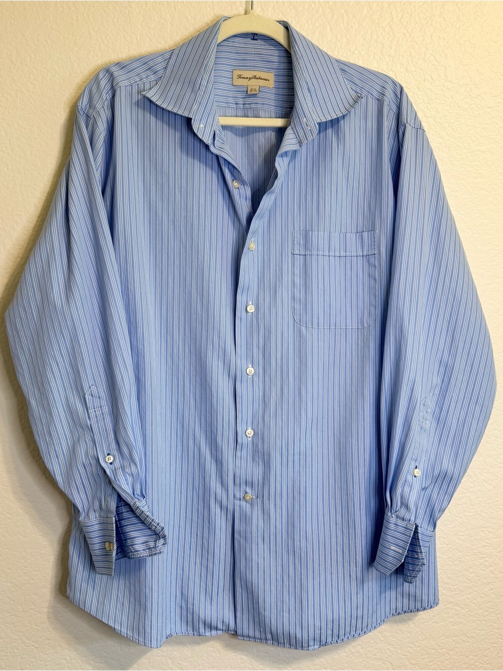 Tommy Bahama 100% Cotton Light Blue Pinstripe Men's Dress Shirt - 16.5 34/35